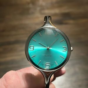 Women’s Quartz Watch In Excellent Condition.